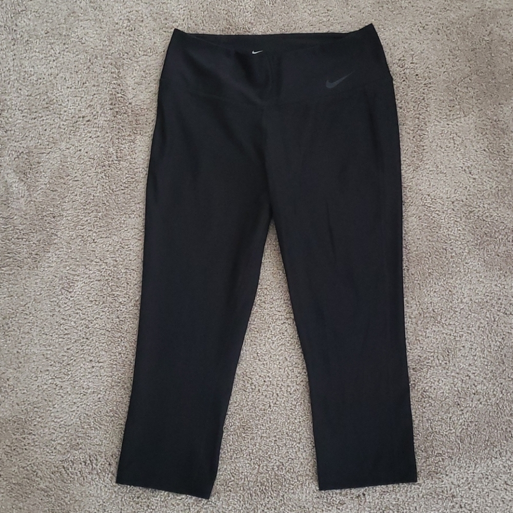Nike capri leggings Sz medium